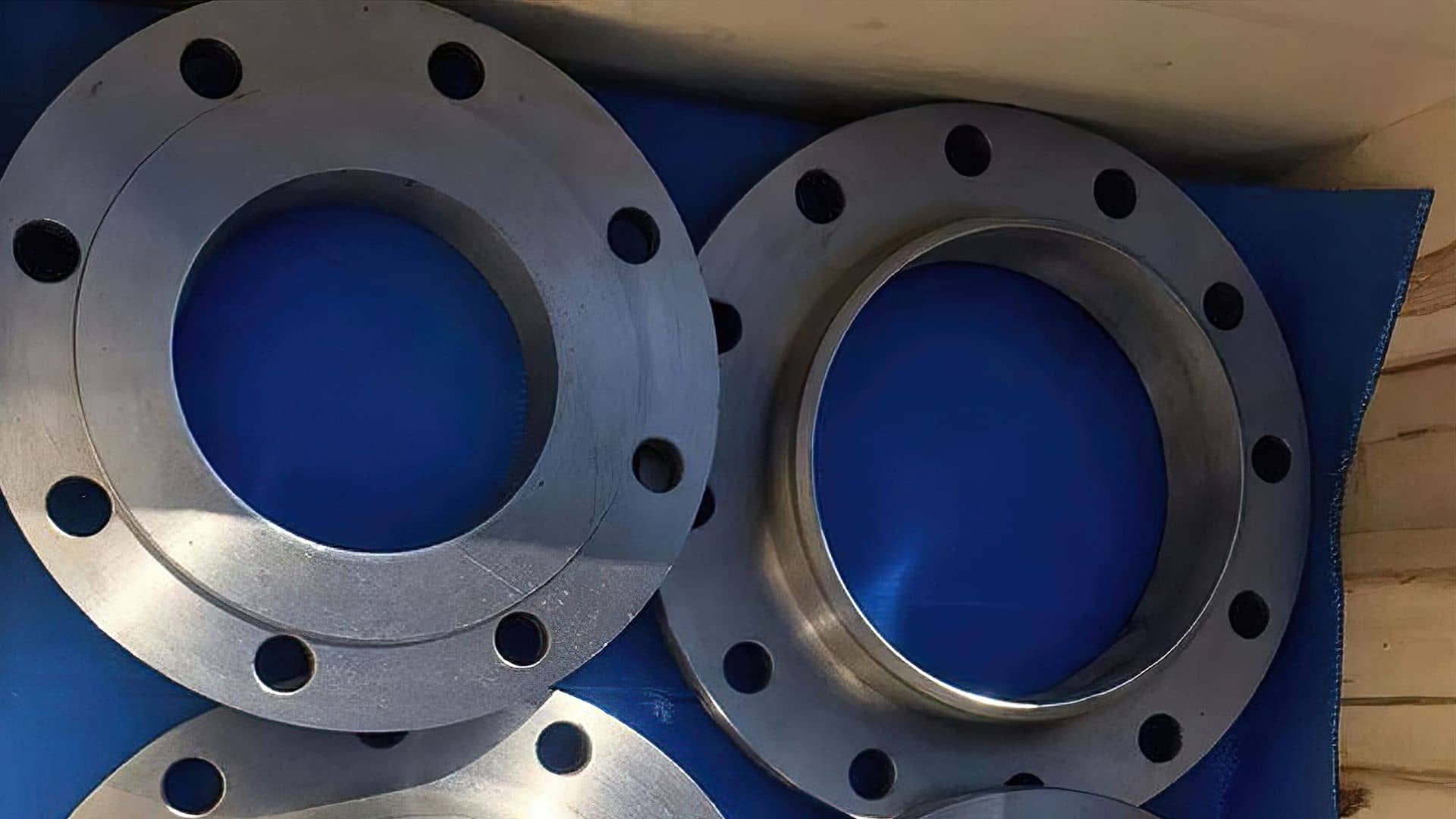 12CrMo法兰锻件简介，关键参数与选型要点介绍